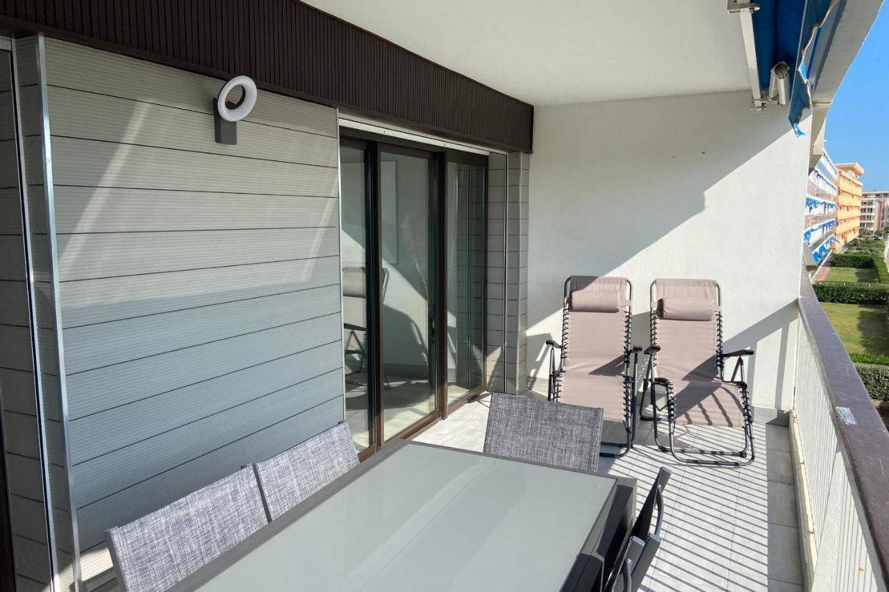 Le Mistral Appartement Standing Avec Vue Mer Exceptionnelle En 1Ere Ligne Le Grau-du-Roi Exterior photo