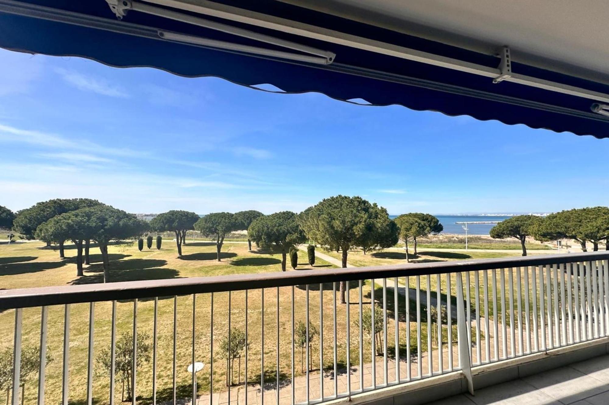 Le Mistral Appartement Standing Avec Vue Mer Exceptionnelle En 1Ere Ligne Le Grau-du-Roi Exterior photo